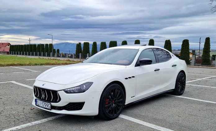 Maserati Ghibli cena 198000 przebieg: 53000, rok produkcji 2018 z Kraków małe 301